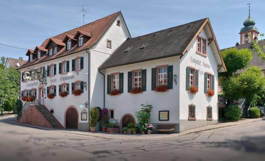 Flair Hotel Schwanen Bad Bellingen Extérieur photo